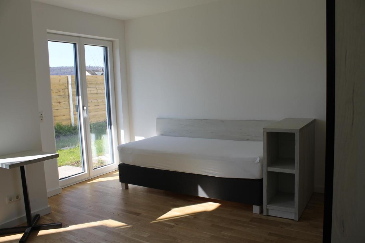 2 Zimmer Apartment Mit Bis Zu 4 Einzelbetten In Der Land Of Living Kelheim Luaran gambar